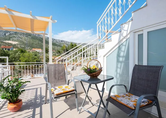 Marina Апартаменты Оребич