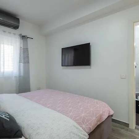 Apartament Marina